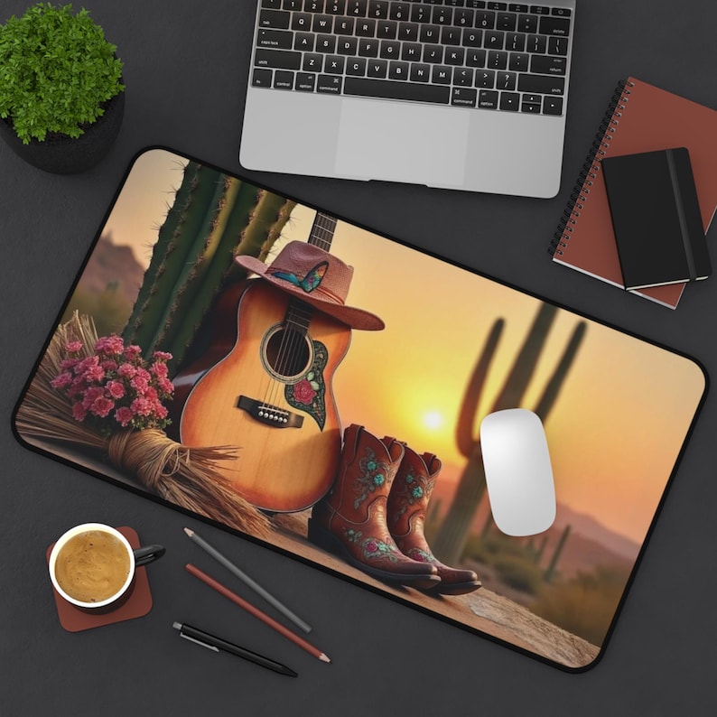 Desert Guitar Mouse Pad, Cactu - Tech Girl Accessories ulasan dan harga